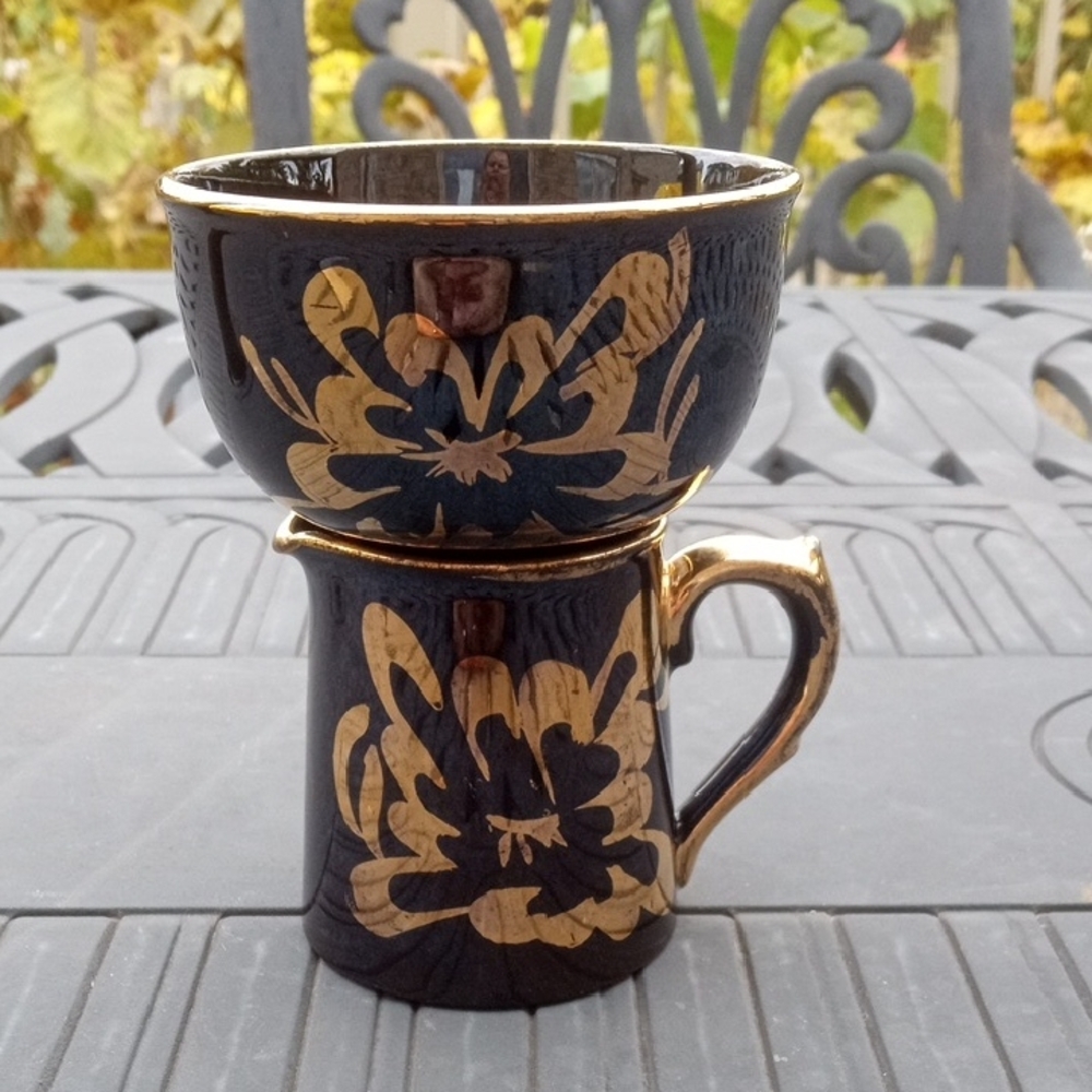 Vintage Gibson Creamer and Sugar Bowl Set